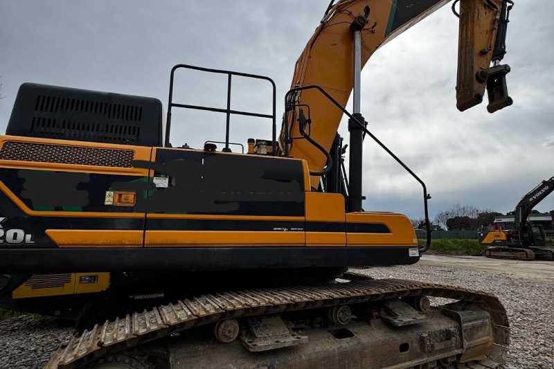 OmecoHub - Immagine HYUNDAI HX520L